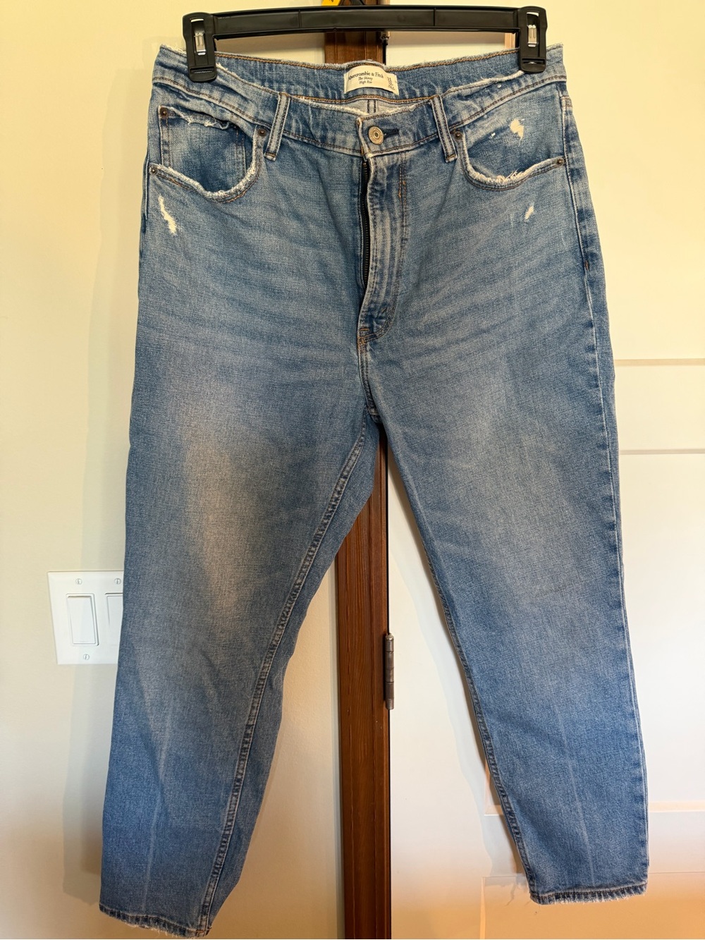 Abercrombie The Skinny high rise jeans